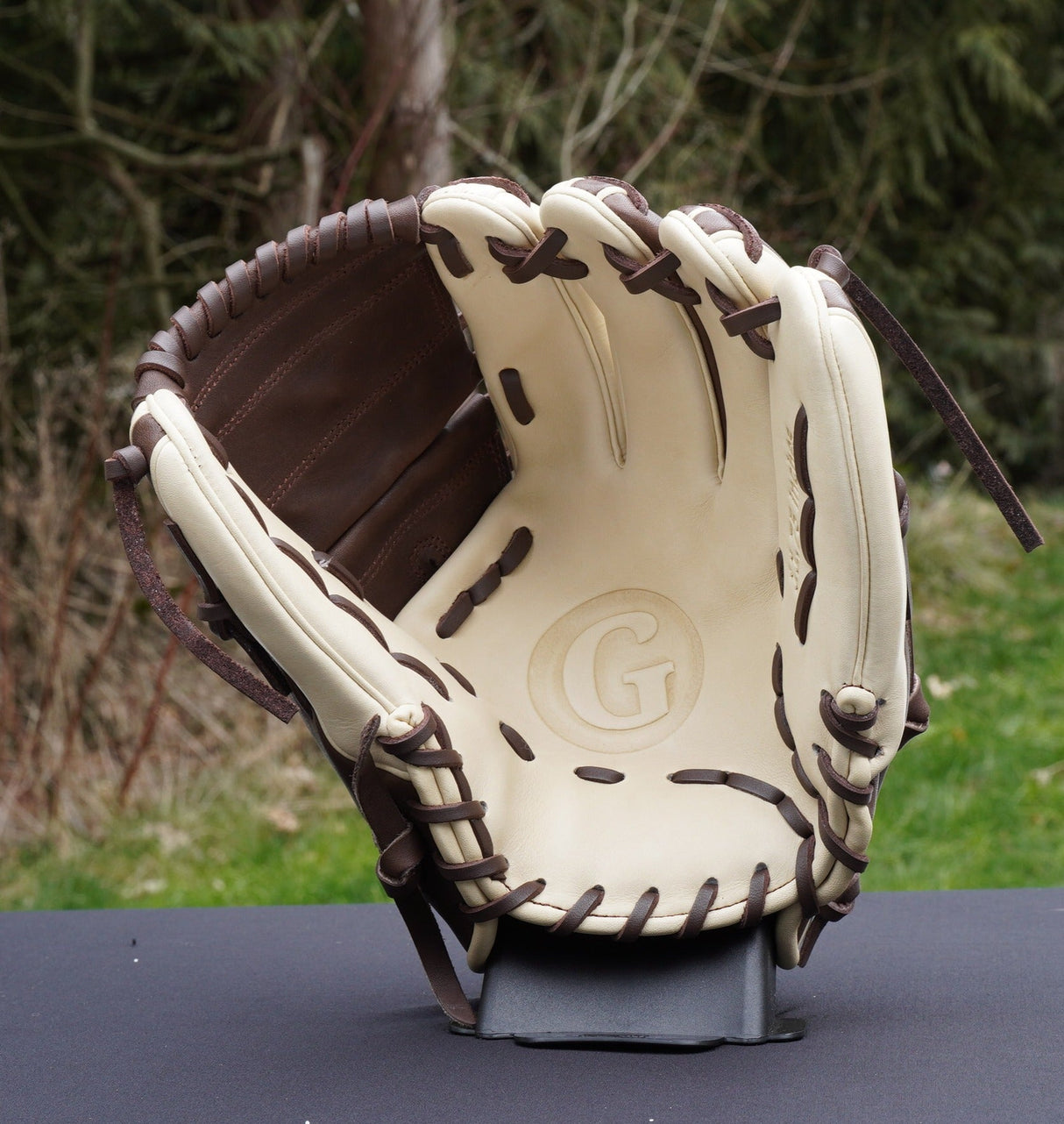 11.75" Infield MG-Closed-Web Grace Glove