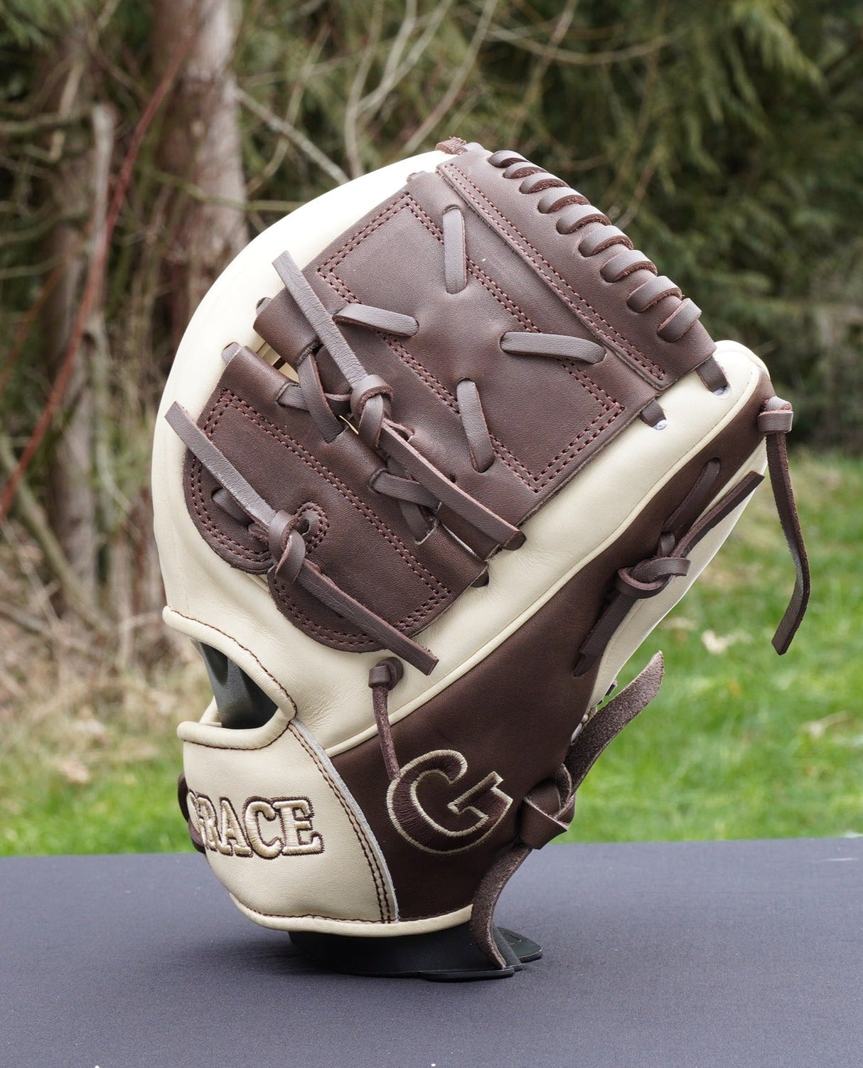 11.75" Infield MG-Closed-Web Grace Glove