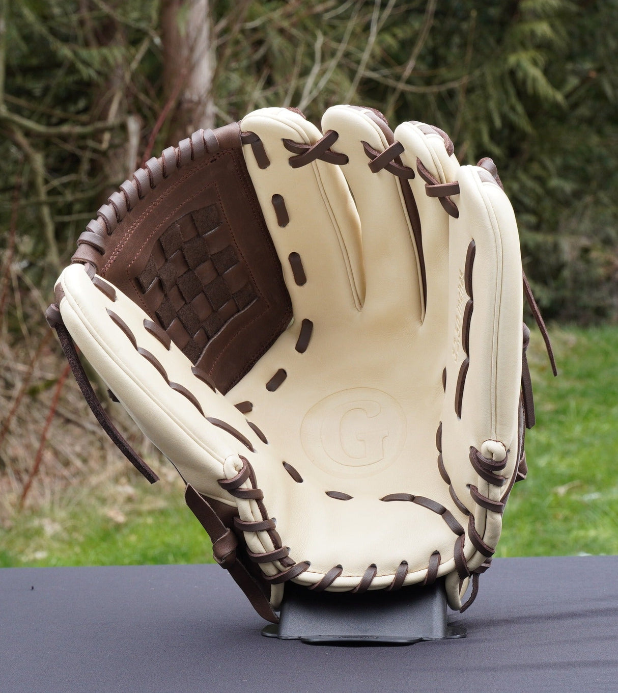 12.50" Outfield Closed Web Grace Glove