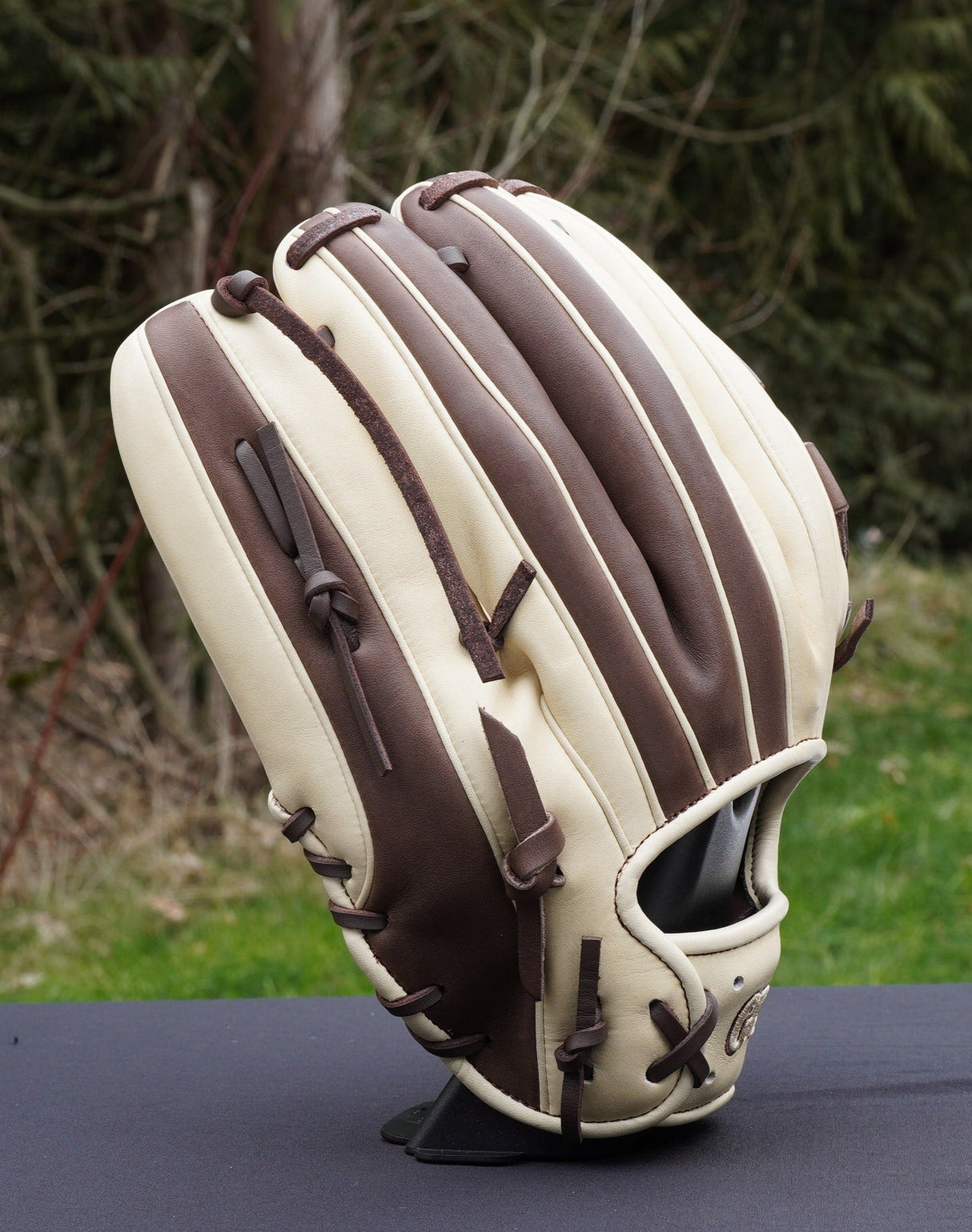 12.50" Outfield Closed Web Grace Glove