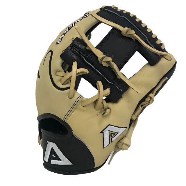 Akadema Torino fielder's mitt in black and beige, thumb side view