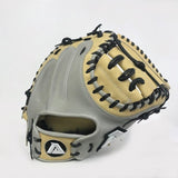 Akadema catcher's mitt in beige and grey, back view